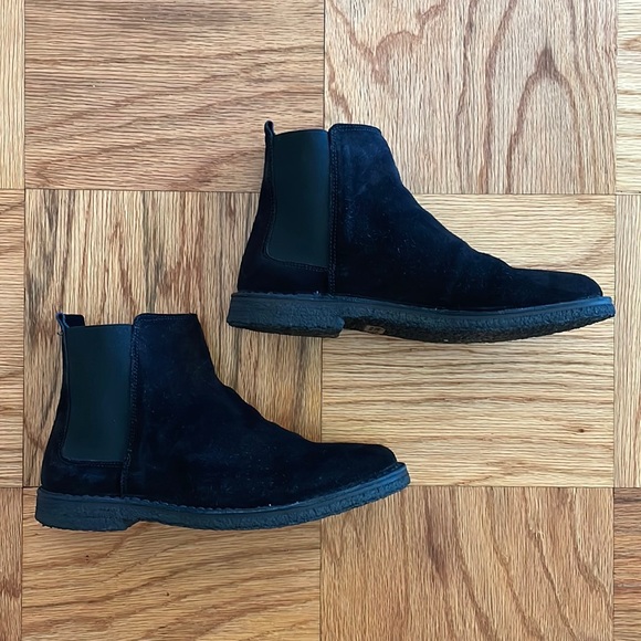 Vince Shoes - Vince suede Sherpa lined Chelsea boots